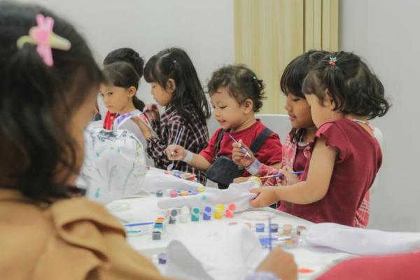 Gaya belajar merupakan cara anak memproses dan menilai sebuah informasi, dan masing-masing anak memiliki kecenderungan pada gaya tertentu.