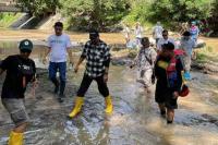 BUMN Environmental Movement Gandeng Masyarakat Bersihkan Sungai Deli