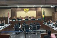 Hakim Ultimatum Saksi BTS Jerat Pidana Jika Beri Keterangan Palsu