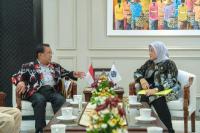 Menaker dan Tim Kerja Persiapan LPN Bahas Upaya Peningkatan Produktivitas dan Daya Saing Indonesia