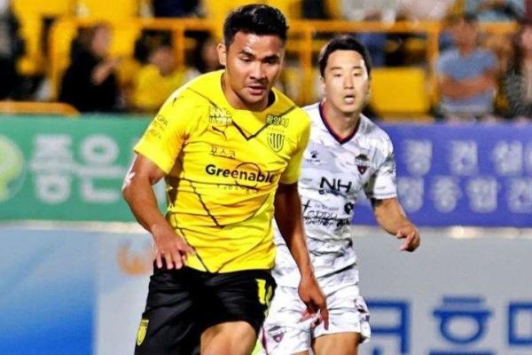 Saat ini, Port FC bertengger di urutan ketiga klasemen Thai League 1 dengan catatan 29 poin dari 15 pertandingan