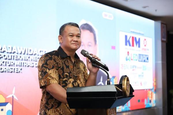 Kemdikbudristek mendorong perguruan tinggi vokasi (PTV) dan mitra industri duduk bersama dengan pemerintah daerah melalui program penguatan ekosistem kemitraan