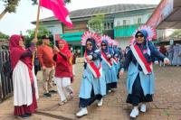 Jelang HUT RI ke 78, Sebanyak 700an Emak Emak Ikut Gerak Langkah Kebangsaan NBRS Corp 