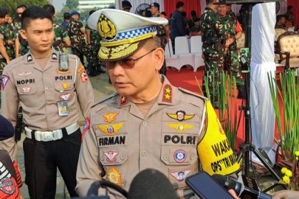 Kakorlantas Polri tidak menutup peluang memunculkan kembali lintasan bentuk angka 8 saat uji coba praktik pembuatan SIM motor.