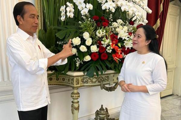 Ketua DPR RI Puan Maharani bertemu dengan Presiden Joko Widodo (Jokowi) hari ini. Pertemuan dengan Jokowi tersebut digelar sehari setelah Puan bertemu dengan Wali Kota Solo Gibran Rakabuming Raka yang merupakan putra Jokowi. Ada Apa?