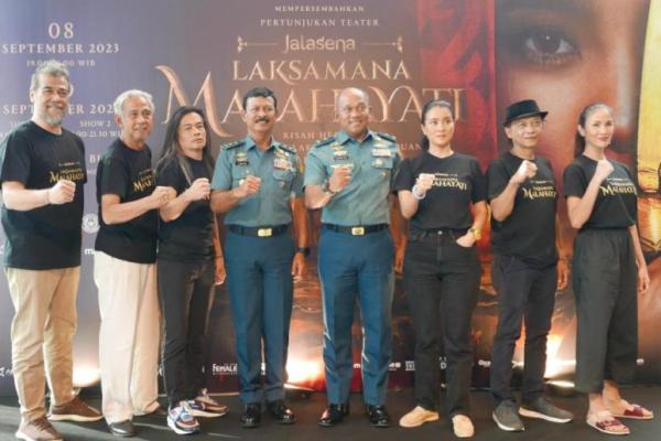 TNI Angkatan Laut menggelar pertunjukan teatrikal yang mengangkat sosok Malahayati