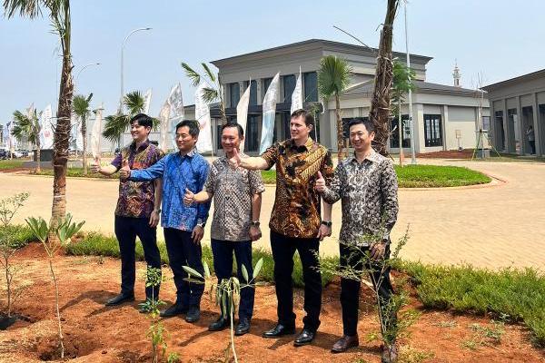 Premier Promenade didesain sebagai bentuk kepedulian terhadap kebutuhan masyarakat di sekitar kota Jakarta yang sedang mengahadapi masalah polusi udara yang tak sehat.