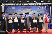 Ikut RPL Desa, Ratusan Perangkat Desa Resmi Raih Gelar Sarjana