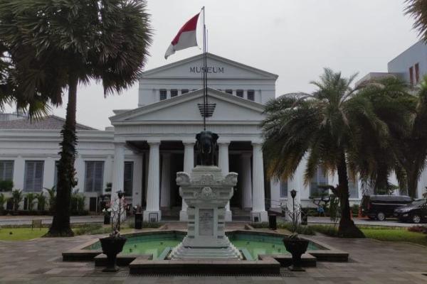 Kebakaran Museum Nasional atau Museum Gajah terus ditelusuri, termasuk mengecek CCTV