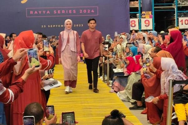 Dihadiri 500 kemitraannya, NBRS Brand Busana Muslim kenalkan koleksi terbarunya di tahun 2024. 