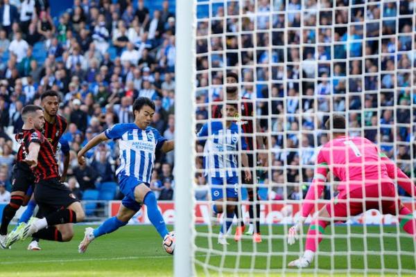 Brighton Kandaskan Bournemouth, Mitoma Cetak Brace