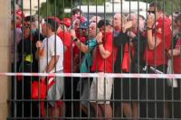 UEFA dan Eks Pejabat Saling Tuding Soal Kericuhan Final UCL