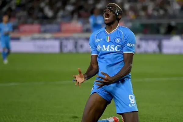 Osimhen atau Toney Bukan Solusi bagi The Blues