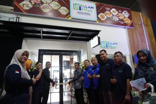 Produk UMKM Perikanan Mejeng di Ulammart Stasiun Gambir