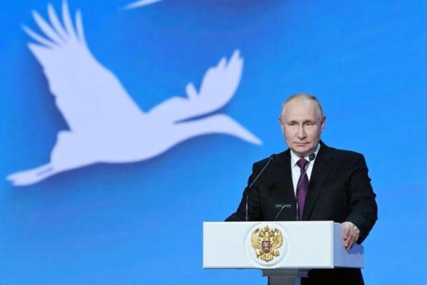 Berubah Sikap, Putin Akhirnya Izinkan Intesa Italia Jual Aset Rusia