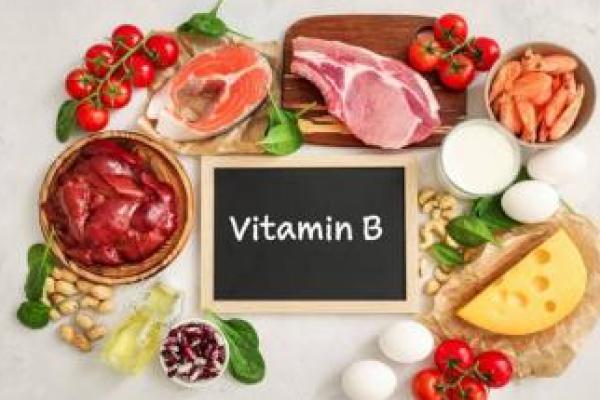 Selain konsumsi obat dan perubahan pola makan, ada beberapa pilihan vitamin untuk penderita asam lambung. 