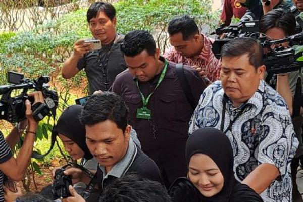 Kasus dugaan pemerasan terhadap eks Mentan SYL, Ajudan Ketua KPK Firli Bahuri jalani pemeriksaan di Polda Metro Jaya