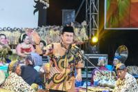 Nonton Wayang Kulit Di Gorontalo, Fadel Muhammad: Pelestarian Budaya Bentuk Cinta Tanah Air