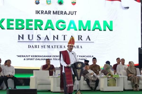 Indonesia adala bangsa besar yang berdiri di atas keberagaman, agama, suku, dan budaya. Keragaman ini adalah sebuah berkah dari Tuhan.
