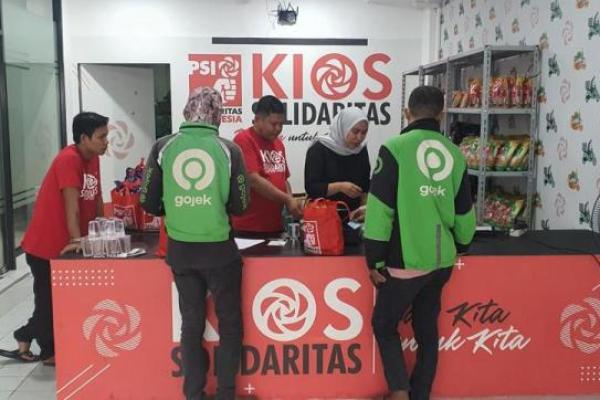 Beras kualitas premium 5 kg ditambah gula 1 kg dan minyak goreng 1 liter hanya dihargai Rp70.000.