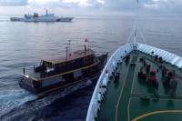Konflik Maritim: Penjaga Pantai China Dituding Sengaja Menabrak Kapal Filipina