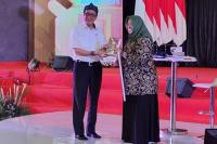 Kisah Kecil Menkumham Yasonna Laoly dalam Buku Biografi Anak Kolong Menjemput Mimpi 