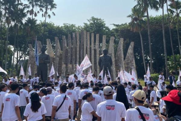 Barisan pemuda yang mengatasnamakan Manifesto Politik bergerak mendukung pasangan Anies Baswedan-Muhaimin Iskandar (AMIN).