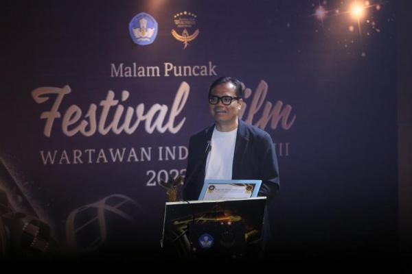 Malam puncak penghargaan Festival Film Wartawan Indonesia (FFWI) ke-13 yang digelar. Ini pemenangnya.