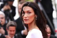 Terpesona dengan Koboi, Bella Hadid Pacaran dengan Penunggang Kuda Adan Banuelos 
