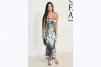 Masih Cantik di Usia 60 Tahun, Demi Moore Tampil Menawan di CFDA Awards 2023