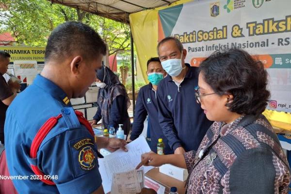 Gandeng PDPI Jakarta, RSPI Sulianti Saroso Gelar Baksos dan Edukasi Masyarakat