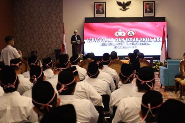 Ratusan mantan anggota Jemaah Islamiyah (JI) dan Jamaah Ansharut Daulah (JAD) Provinsi Banten ikrar setia NKRI