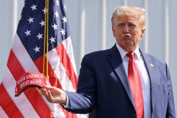 Trump Menang Jauh dalam Jajak Pendapat Pencalonan Partai Republik Tahun 2024