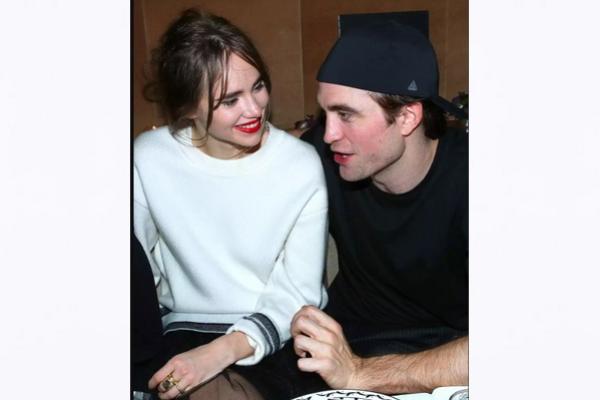 Manggung di Meksiko, Suki Waterhouse Umumkan Kehamilan Anak Pertama Robert Pattinson