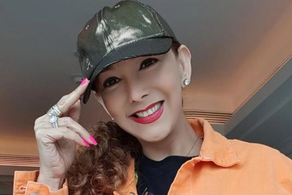 Artis Kiki Fatmala meninggal dunia akibat penyakit komplikasi kanker yang dideritanya