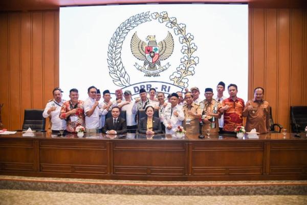 Puan Tegaskan DPR Komit Bahas Revisi UU Desa