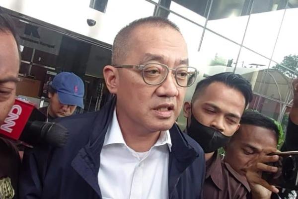 Dia mengaku sudah menjelaskan kepada penyidik KPK mengenai prosedur pengesahan badan hukum di Direktorat Jenderal AHU Kemenkumham.