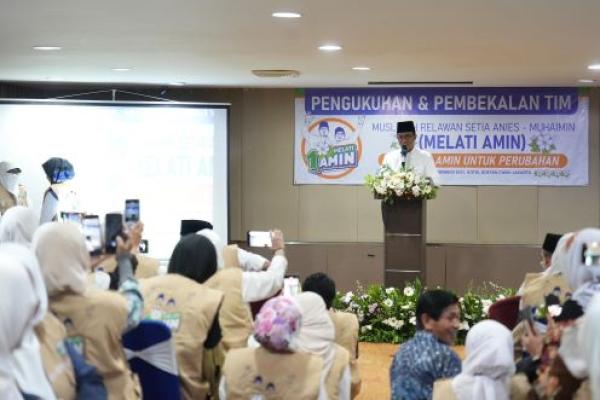 Anies mengajak para relawan yang tergabung dalam MELATI AMIN untuk terus meyuarakan masalah stabilitas harga bahan pokok.