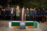 Pemakaman Penasihat Senior Garda Revolusi Iran Dipimpin Langsung oleh Ali Khamenei