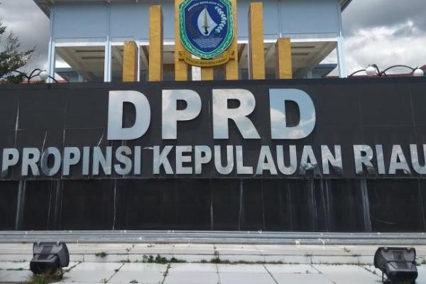 Kasus dugaan perekrutan tenaga honorer fiktif di Setwan DPRD Provinsi disoroti CBA