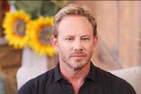 Aktor `Beverly Hills, 90210` Ian Ziering Dikeroyok Geng Motor di Jalan Raya