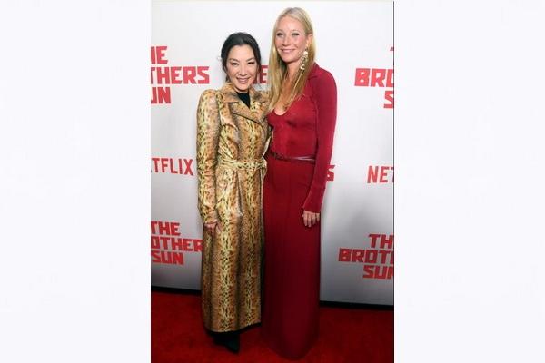 Premiere The Brothers Sun, Michelle Yeoh Reuni dengan Gwyneth Paltrow