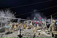 Serangan Rudal Rusia Tewaskan 11 Orang di Timur Ukraina, Upaya Penyelamatan Berlanjut