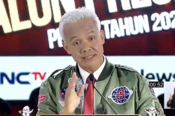 Capres nomor urut 3, Ganjar Pranowo mengatakan, pemberantasan korupsi paling gampang adalah telada dari seorang pemimpin tertinggi.