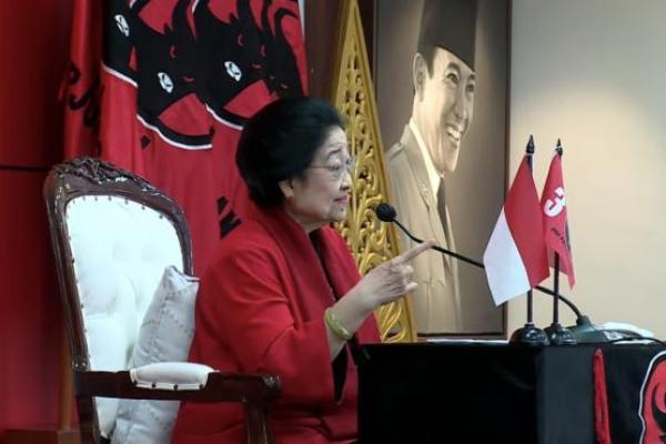 Ketua Umum PDI Perjuangan, Megawati soekarnoputri mengimbau kepada seluruh rakyat Indonesia untuk mempertimbangkan secara matang dalam memilih pemimpin di Pilpres 2024.