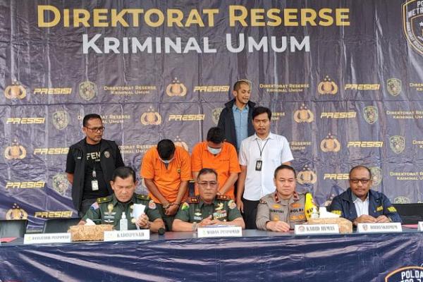 Polisi mengungkap latar belakang tersangka penimbun motor yang akan dikirim ke Timor Leste