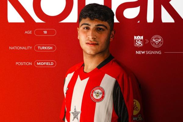 Brentford Gaet Gelandang Turki Yunus Emre Konak