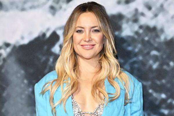 Manggung Kecil-kecilan di Aspen, Kate Hudson Terobesi Jadi Penyanyi dan Bikin Album 