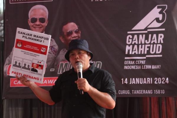 Hanya dengan semangat, kerja keras dan bahu-membahu kita bisa memenangkan Ganjar Mahfud satu putaran. Jadi kuncinya tidak boleh lelah. Kita harus turun ke rakyat