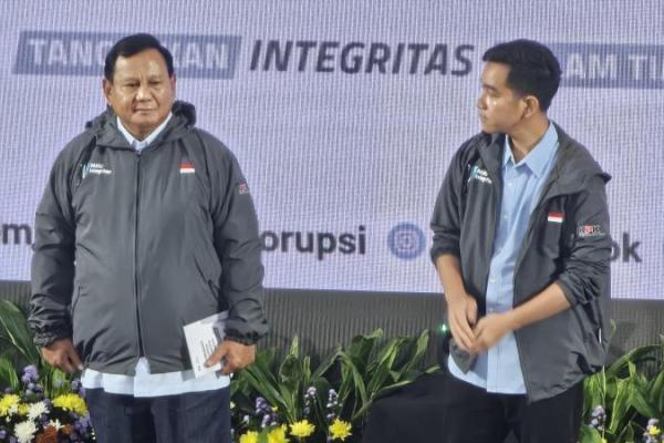 Prabowo menilai bahwa tindakan korupsi sangat merusak kehidupan bangsa dan negara, serta membahayakan keselamatan negara.